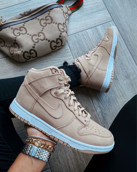 These sneakers!! Neutral high top Nike sneakers…and they are selling out FAST!
Sneakers tts
Gucci belt bag
Abercrombie jeans
David Yurman 
#ltku

#LTKCyberWeek #LTKshoecrush #LTKGiftGuide