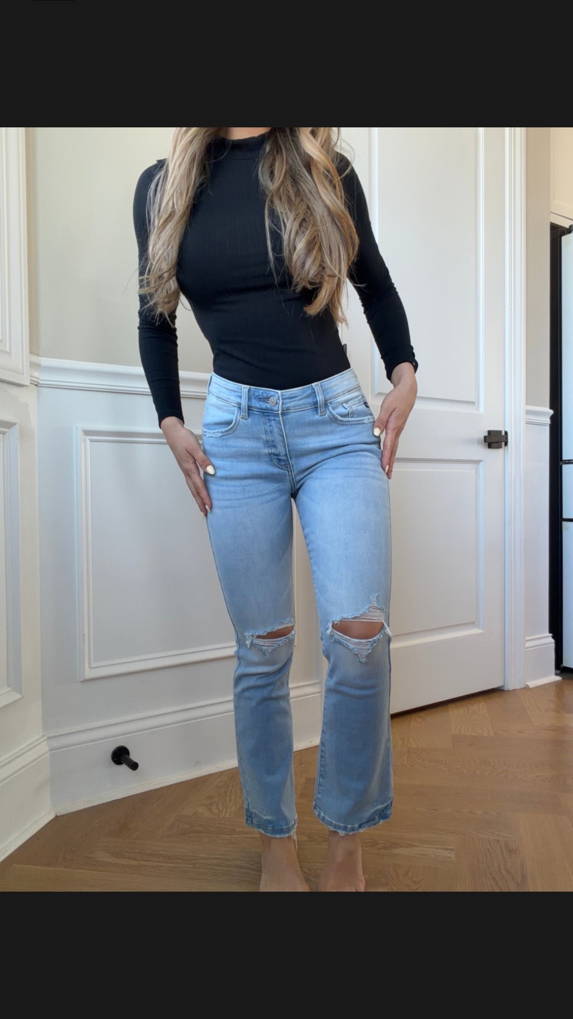 Shop Willow Boutique and use code KAYMAY92 to save at checkout!

Essential Mid Rise Kick Flare Jeans 👖 
•Mid Rise
•Slight Distressing 
•Stretchy Material 
•Kancan Brand
Fits TRUE TO SIZE & HAS STRETCH!

#LTKootd