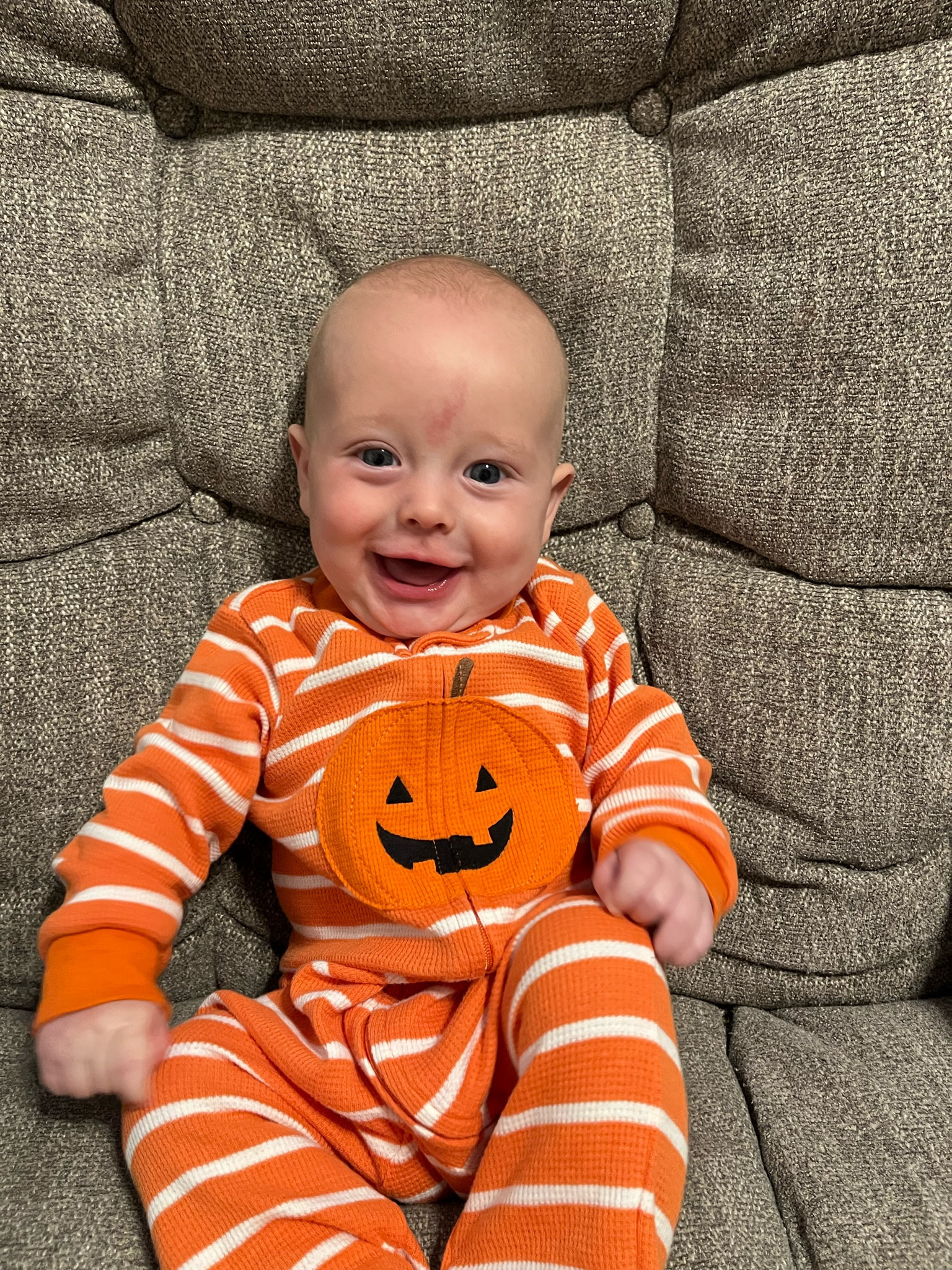 Halloween pajamas for baby, baby pumpkin pajamas, target find, target style, target baby pajamas, Halloween sleeper for babies  

#LTKStyleTip #LTKHalloween #LTKBaby