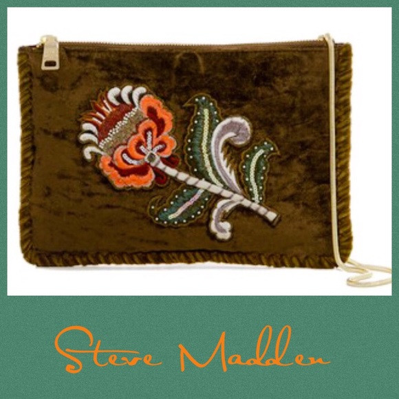 Steve Madden Orchid Crushed Velvet Clutch NWT | Poshmark