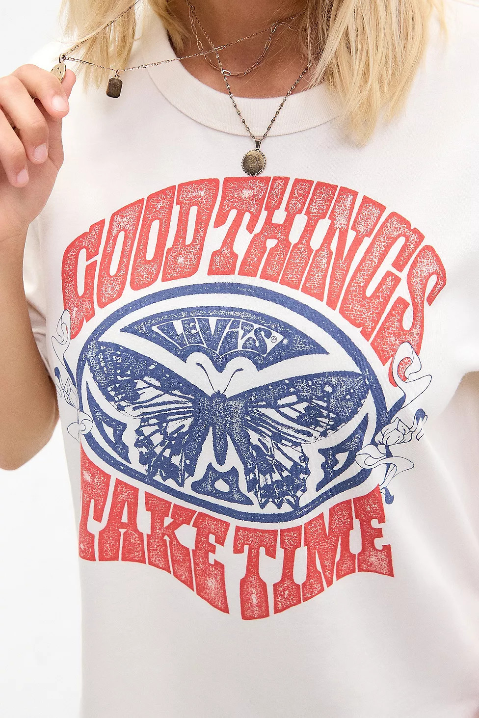 Levi's Tabor Egret T-Shirt | Urban Outfitters UK