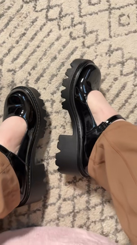 I usually avoid shoes like this because they never feel stable for me. These actually feel easy to walk in and way more comfortable than I expected.

mary jane platform heels, chunky heel mary janes, comfy platform heels, ankle strap heels, stable chunky heels, everyday platform shoes


#LTKPlusSize #LTKMidsize #LTKootd