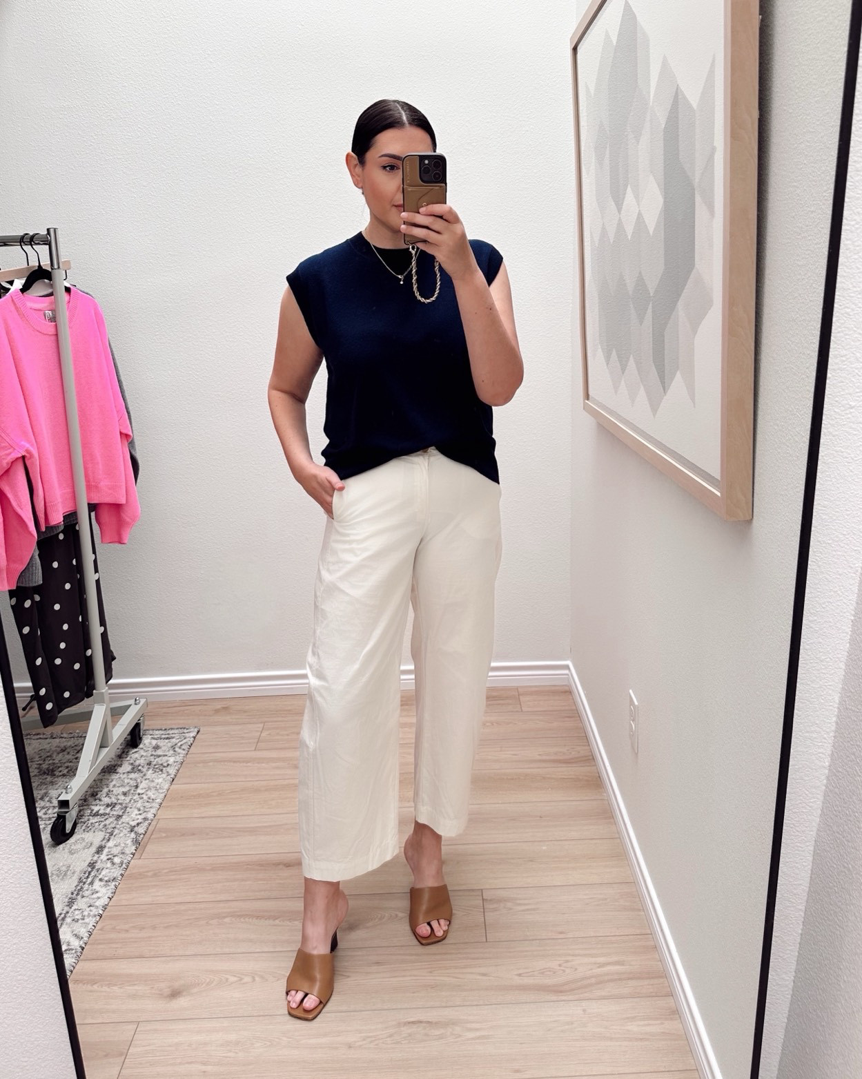 I love this cashmere shell so much! It's a classic from @JCrew. I'm in the medium and it runs loose / relaxed! 100% cashmere, too!

I'm in the 29 of the pants. Fit is most snug at the waist.  

 