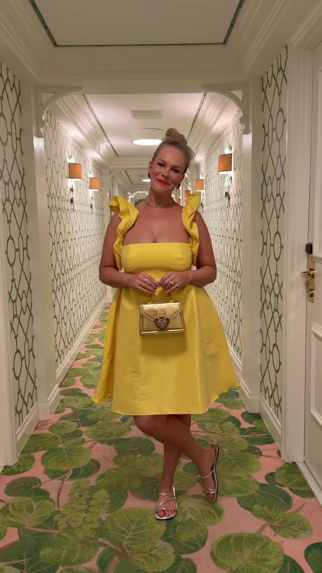 How CUTE is this dress? 💛⭐️

#LTKTravel #LTKootd