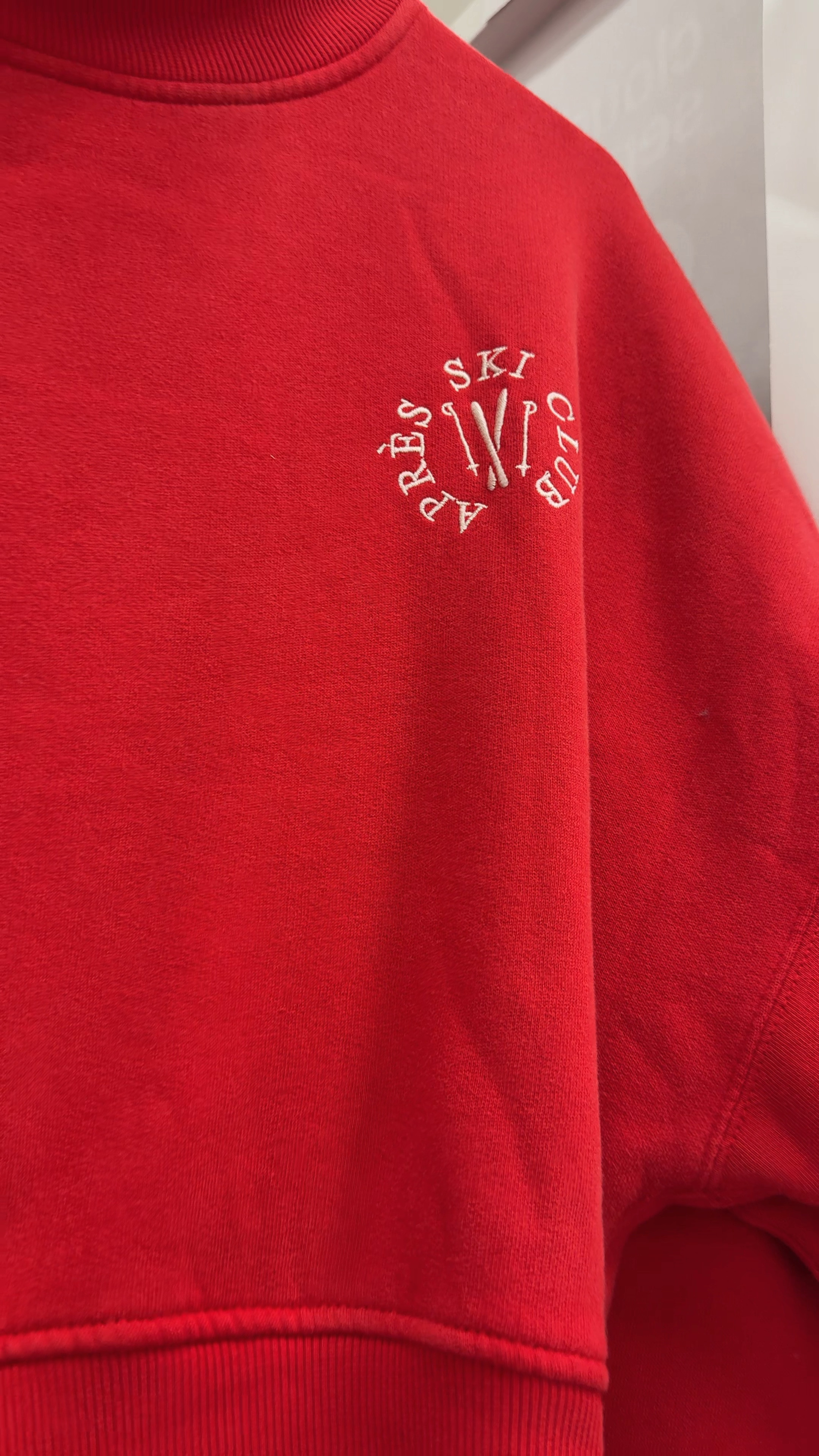 Obsessed with this cute mock neck Après Ski sweatshirt from Target! So many fun winter styles! 

#LTKSeasonal #LTKFindsUnder50 #LTKVideo