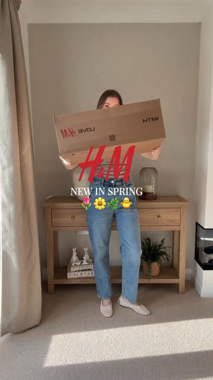 H&M new in for spring🌷🌼🌿🐥 Comment ‘SHOP’ for the links x

#handm #hm #springfashion #springoutfit