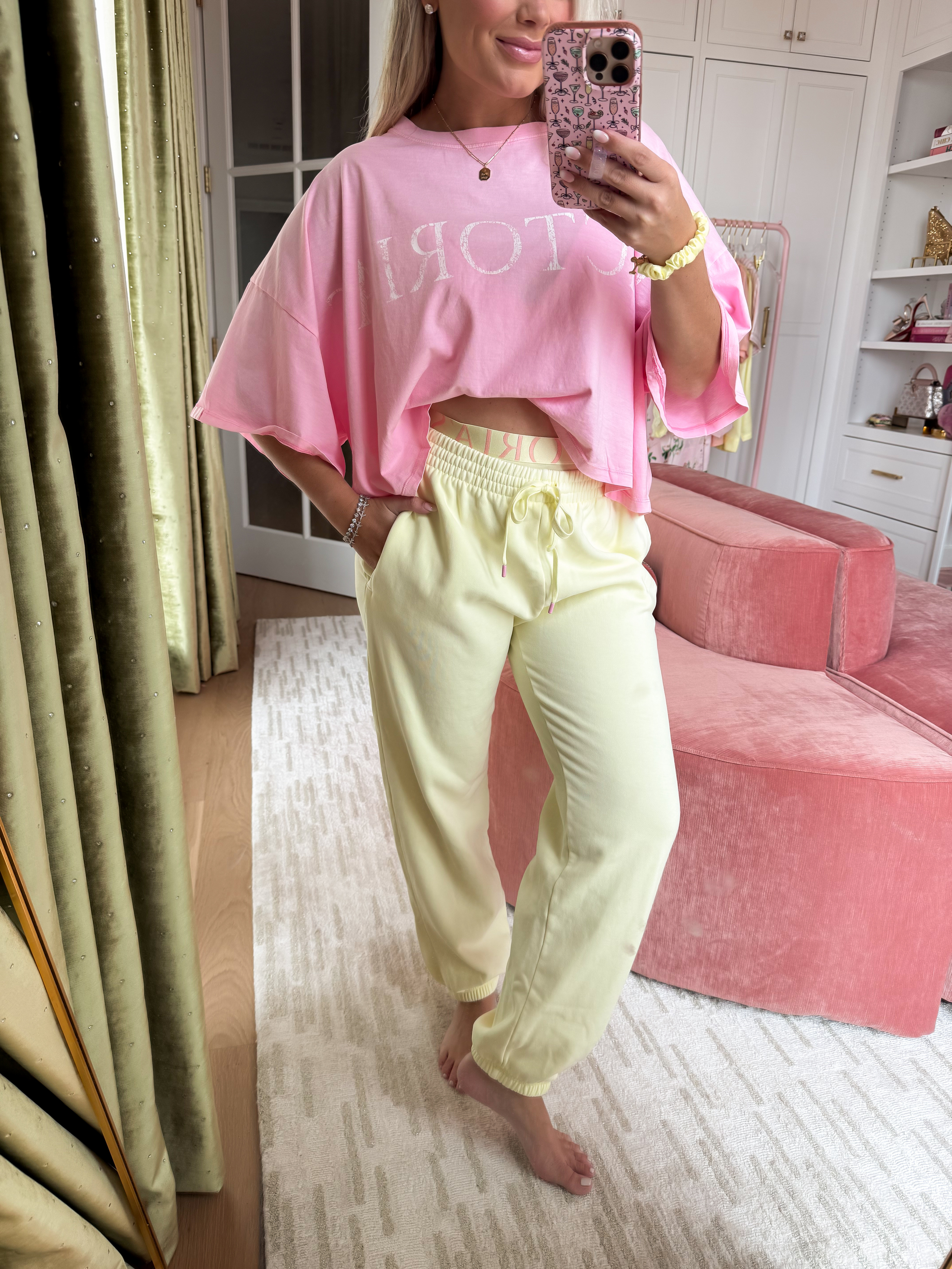 Size small top, size medium sweats! 
32DD bra, medium panties! 
@victoriassecret 

#LTKgrwm #LTKmomlife #LTKdayinmylife