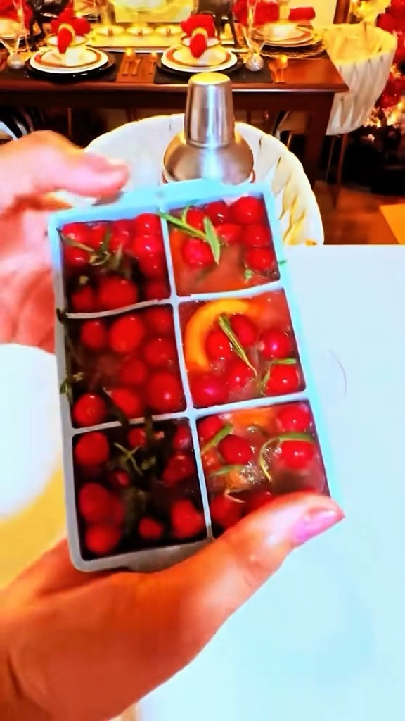 These ice trays makes the perfect festive ice cubes to decorate or chill  your holiday beverages 🍸

Leave CHEERS in the comment section and I will send you the link to shop. 

Like, comment and follow at @winsometaylorlifestyle . . . you must l follow me to get the links in your DM.

#holidaydrinks #christmasdecorideas #kitchenisland #zgallerieinspired 
#christmasdecorations #1111 #drinks #christmaslights #homedecor  #tistheseason #seasonsgreetings #itsthemostwonderfultimeoftheyear

#LTKmomlife #LTKHoliday #LTKHome