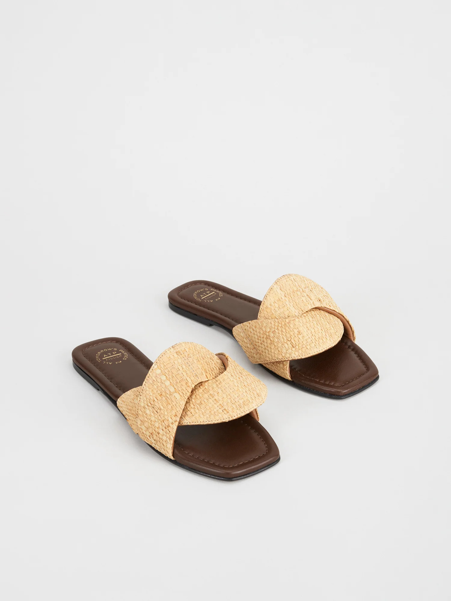 Capurso Natural Raffia Flat sandals | ATP Atelier