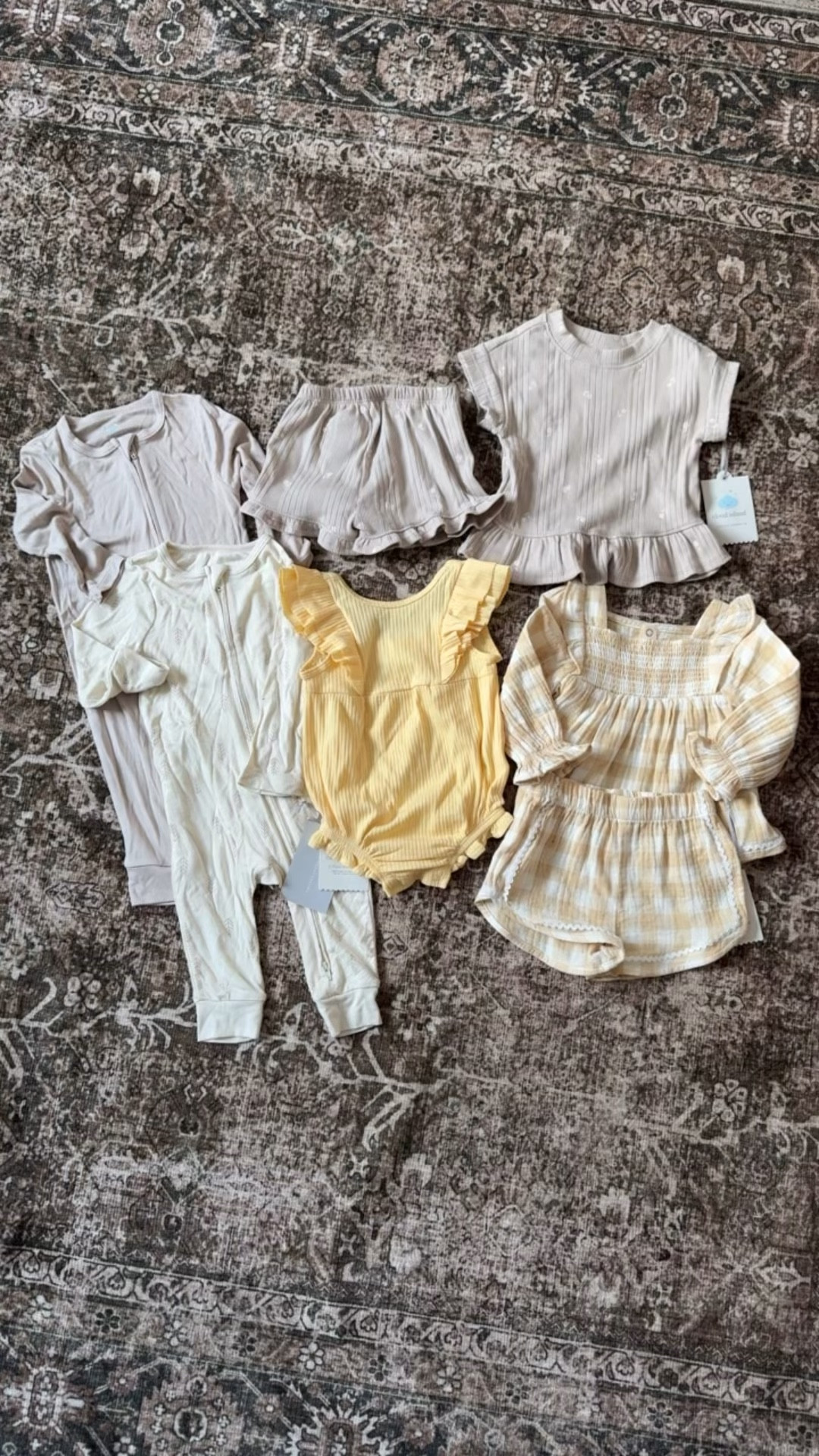 Baby girl clothes Target order!


#LTKmomlife #LTKKids #LTKBaby