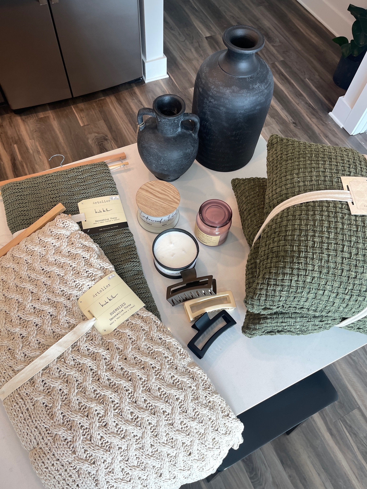 Mini Fall home shopping haul 🤎 love all the neutral and cozy vibes!! can’t wait to decorate with this stuff <3 

#LTKFind #LTKhome #LTKSeasonal