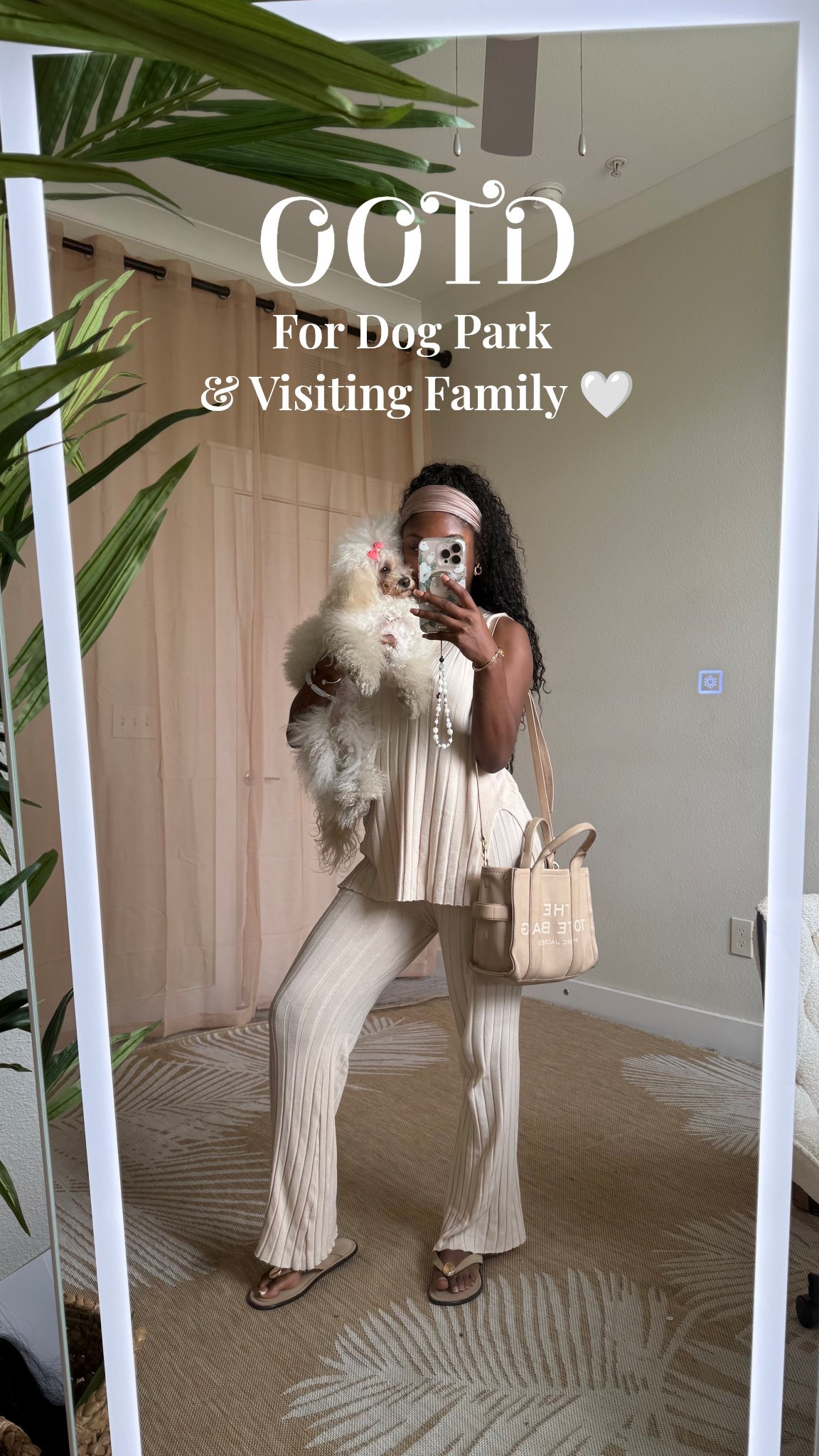 Super comfy and chic fit for a day out with the family. I’m wearing a small. 

#LTKFamily #LTKFindsUnder100 #LTKStyleTip