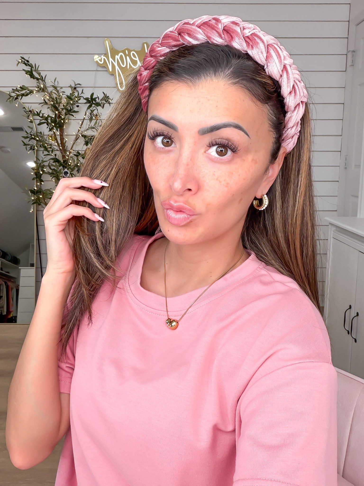 DIY lashes at home. Lash clusters. Lash glue

#LTKselfcare #LTKgrwm #LTKmorningroutine