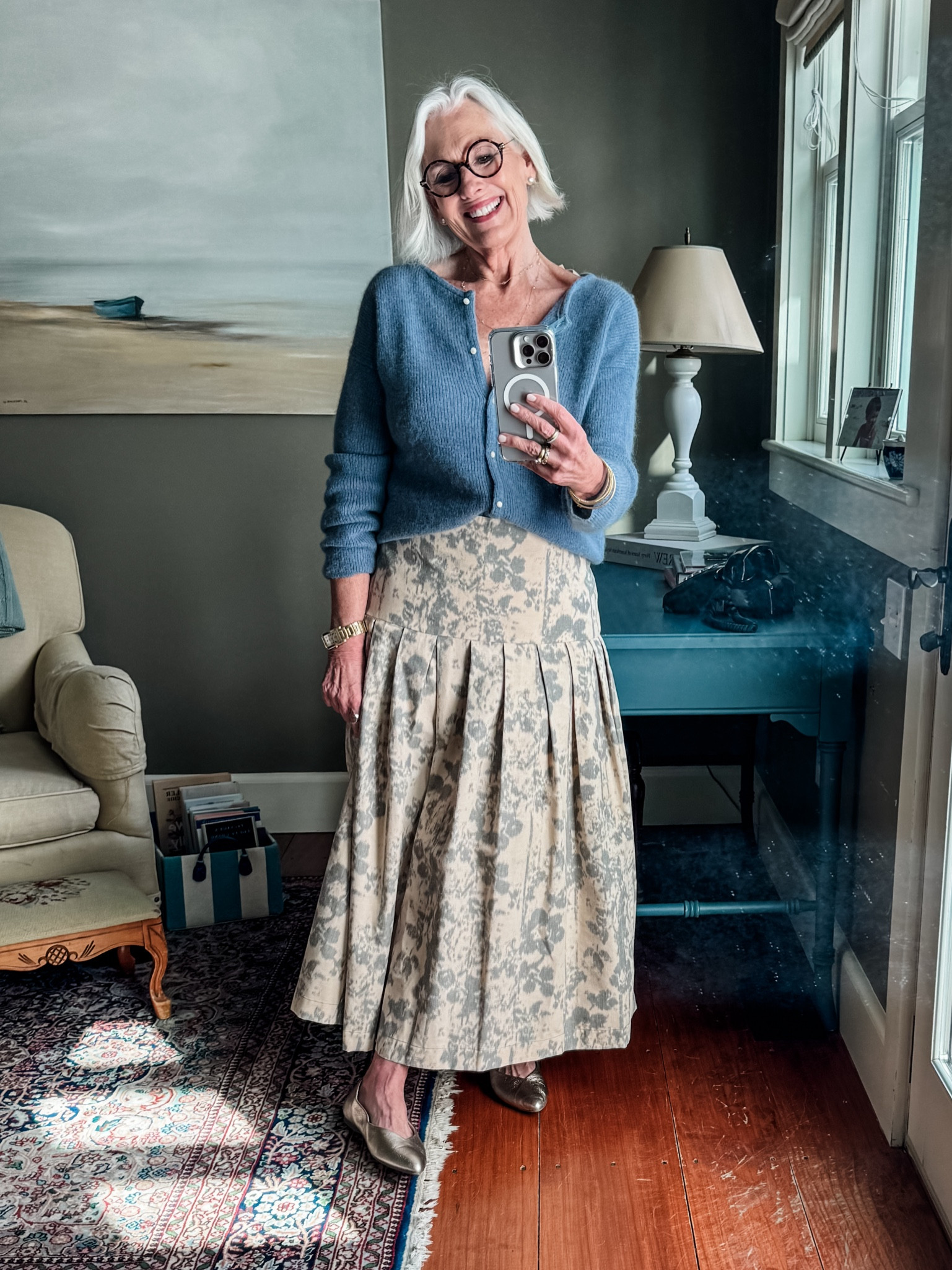 And this Thursday it’s a little metallic and toile for the season.

#LTKshoecrush #LTKSeasonal #LTKstyletip