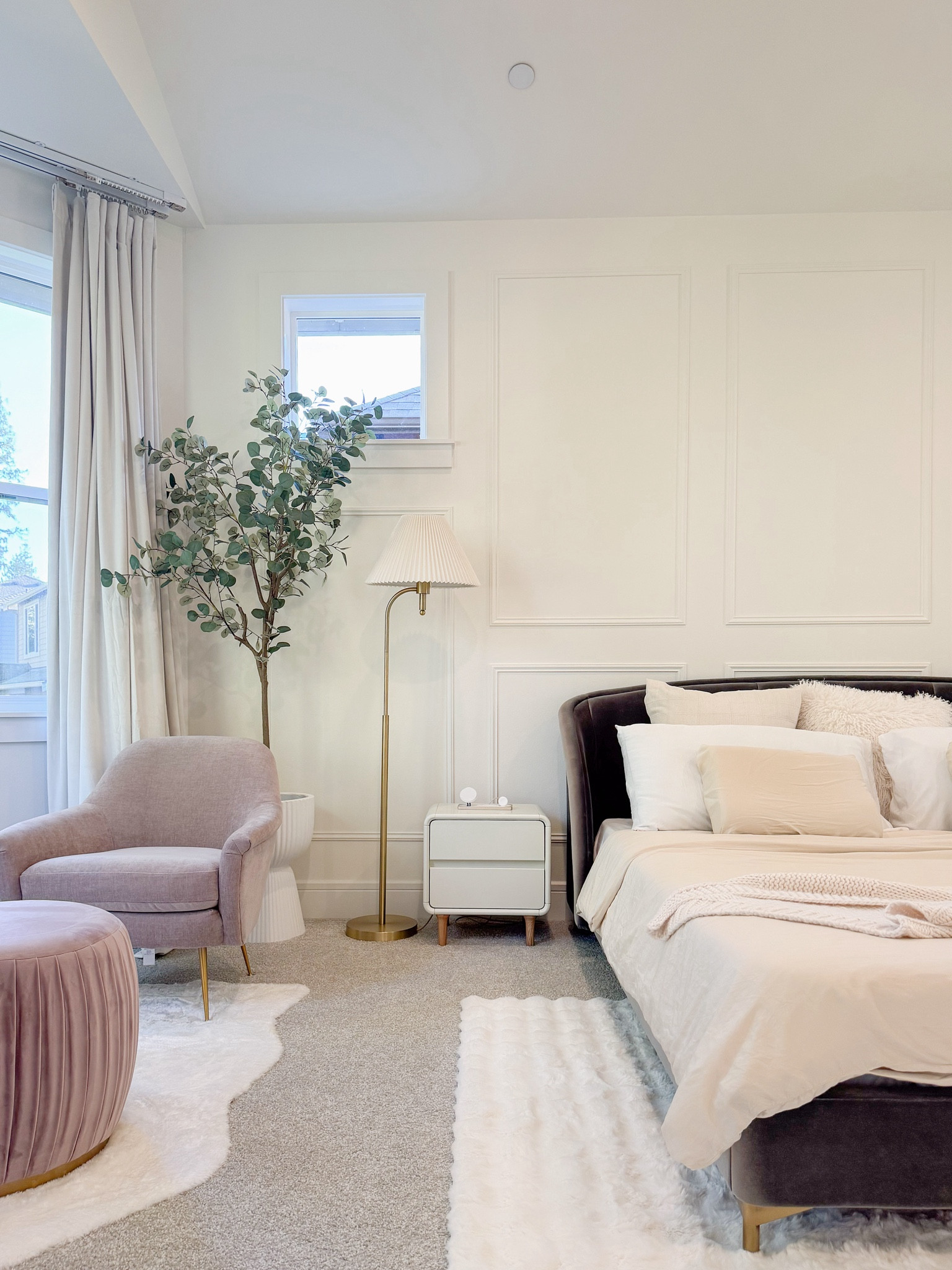 Loving greenery in my neutral tone bedroom

#LTKhome