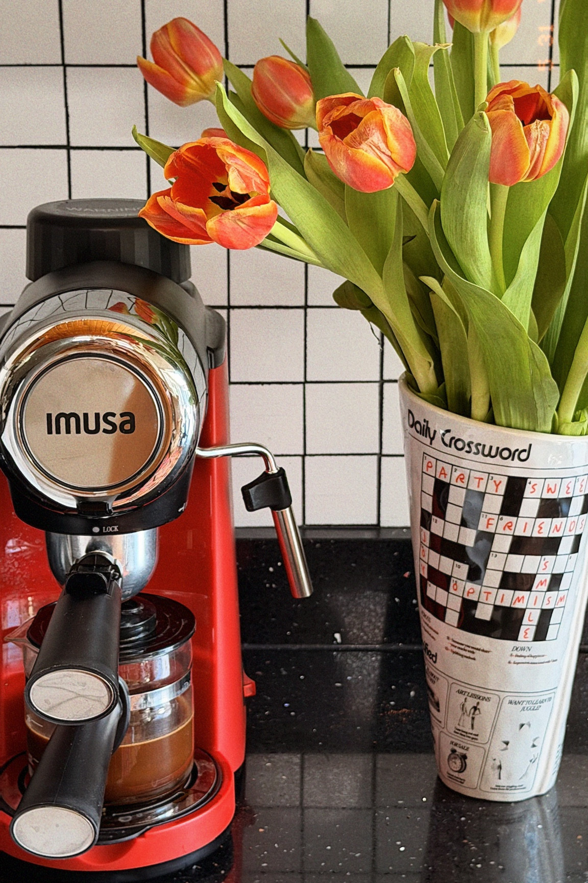 My fav little espresso machine and my fav vase ☕️💐🗞️ 

#LTKdayinmylife #LTKmorningroutine #LTKfoodie