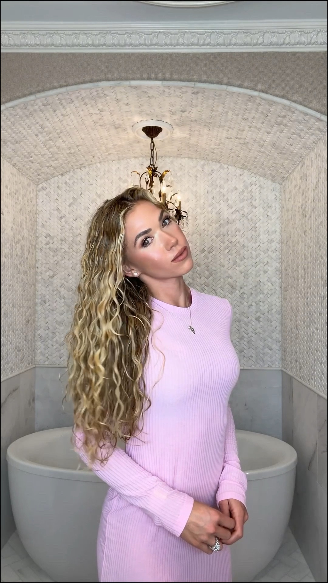 Curly hair styling 💕 

#LTKgrwm