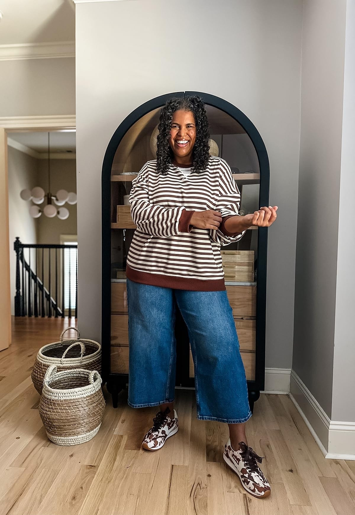 Loving my new fall look, featuring these wide-leg jeans, a comfy oversized sweatshirt, and trendy sneakers. Perfect for a cozy day out. Wearing xxl in top and size 20 in jeans.

#LTKSeasonal #LTKHoliday #LTKStyleTip