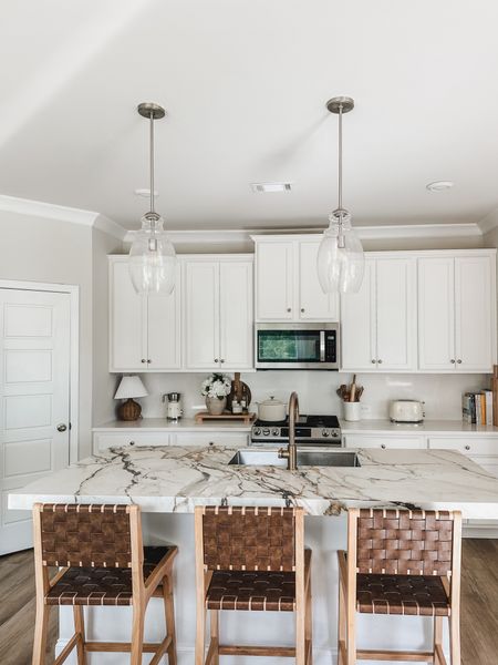 Light and bright kitchen with a kitchen island that makes a statement. Styling with modern organic decor accents and all my favorite smeg appliances! 


Shop the look, kitchen finds, for the kitchen, neutral kitchen style, home style, kitchen counter stools, for the home, Target style, Amazon style

#LTKHome #LTKStyleTip #LTKSaleAlert