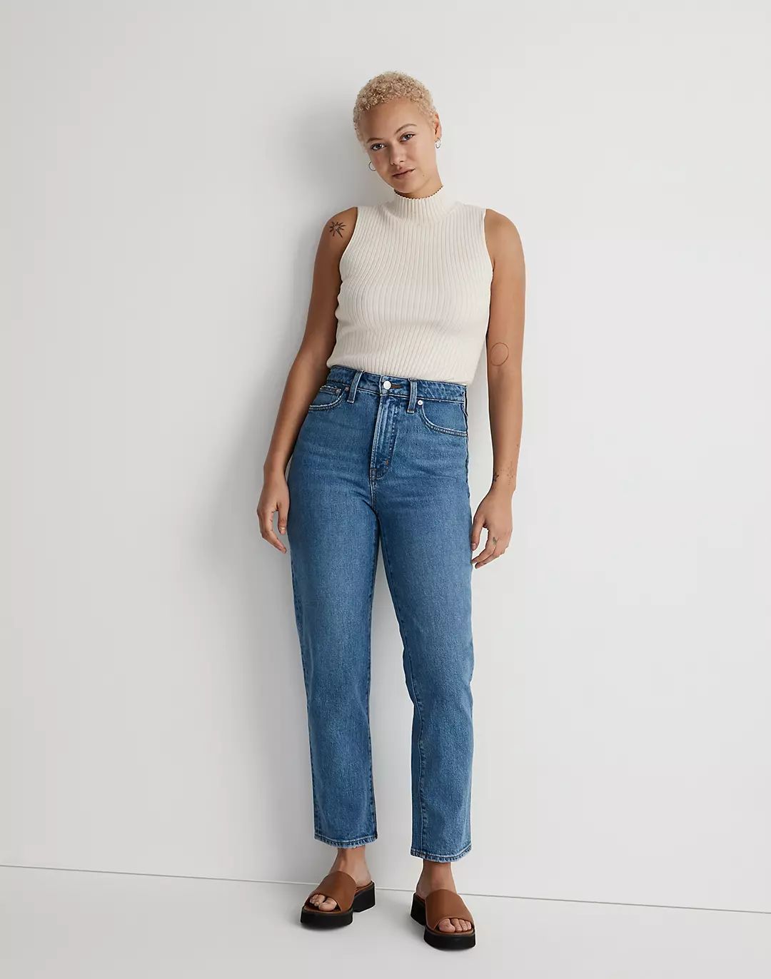 The Petite Curvy Perfect Vintage Straight Jean in Earlwood Wash | Madewell