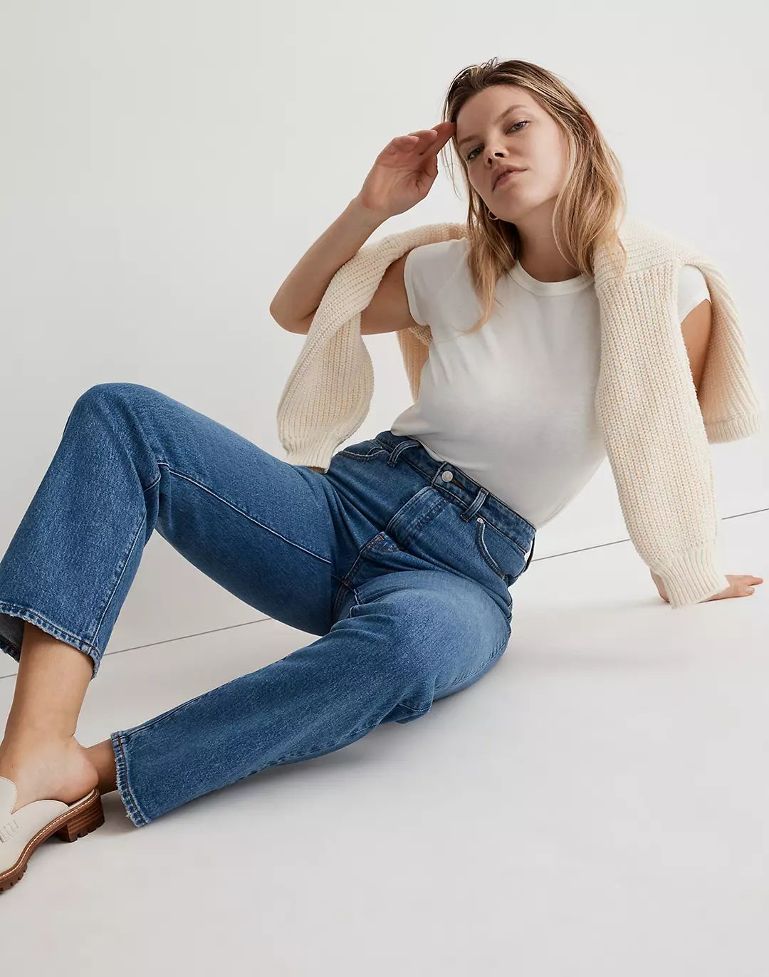 The Petite Curvy Perfect Vintage Straight Jean in Earlwood Wash | Madewell
