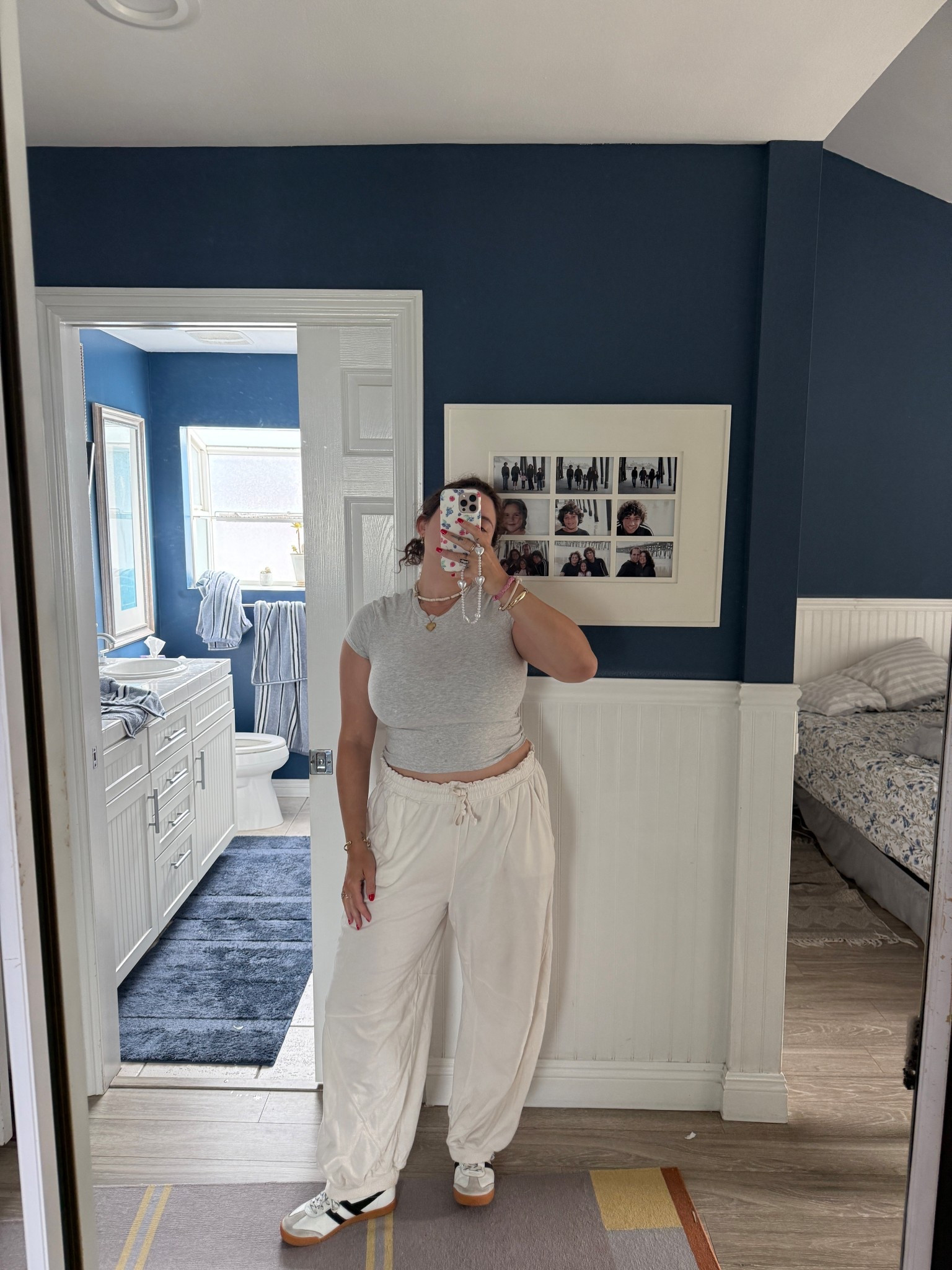 Abercrombie baby tee
Barrel off white sweatpantss

#LTKFindsUnder50 #LTKMidsize #LTKStyleTip