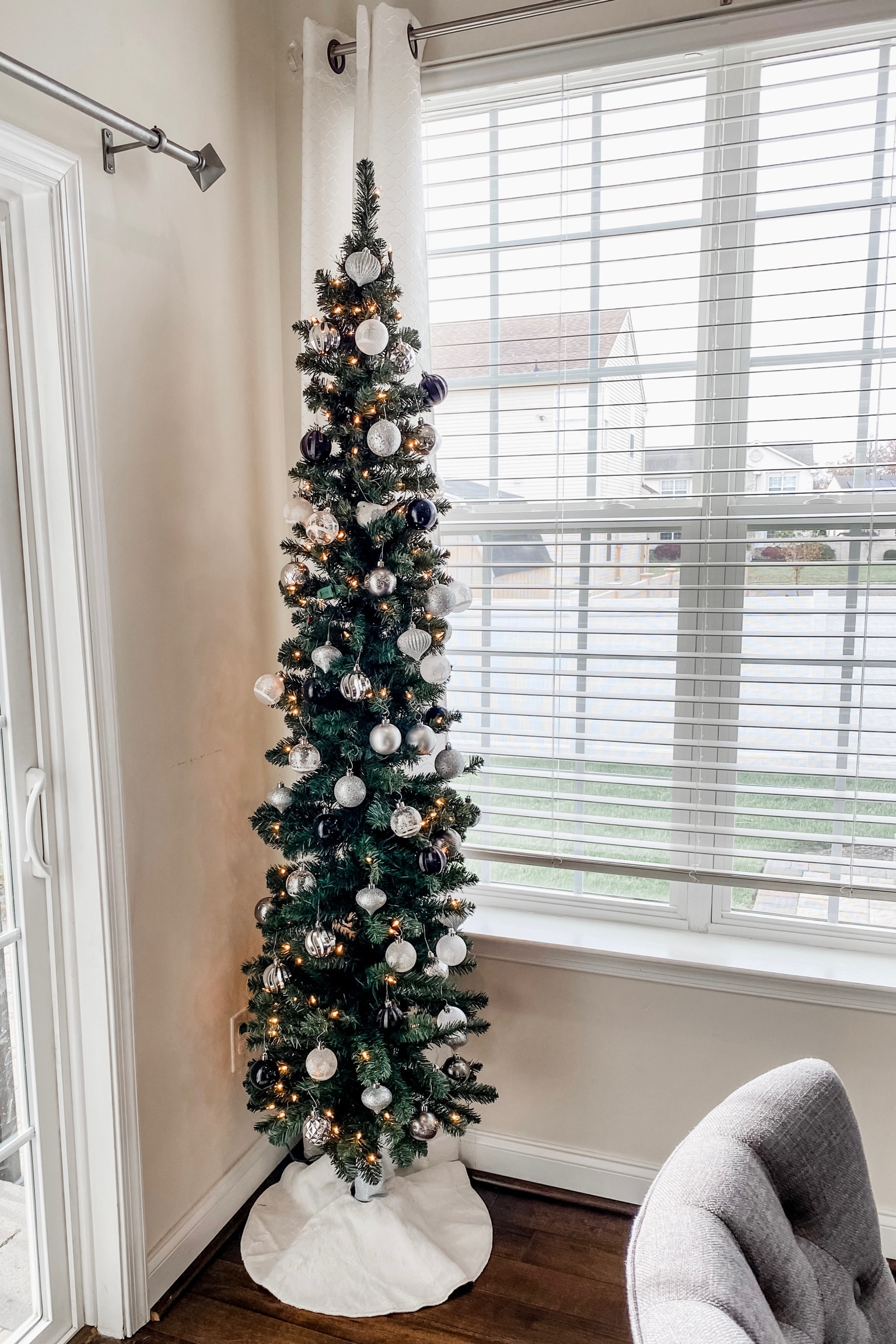 7ft skinny pre-lit Christmas tree🎄

#LTKunder100 #LTKHoliday #LTKSeasonal