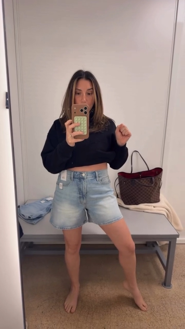 Three babies later and I’m still allowed to feel cute👖💅🏼🔥 

How to Shop: 
•comment “SHORTS” and I’ll send you the link to your messages 💌
•click on my LTK link in my bio! 🔗

The cutest on trend jeans shorts you’ll live in this summer 🙌🏼 

#walmartfinds #walmart #walmartfashion #walmartstyle
#csectionmama