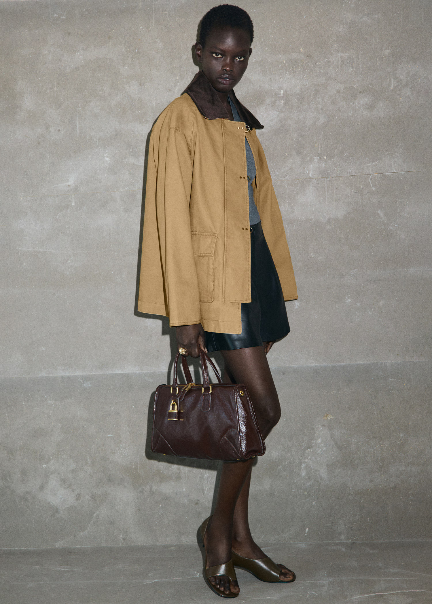 Oversized barn jacket with contrasting collar - Women | MANGO USA | Mango (US/MX/AU)