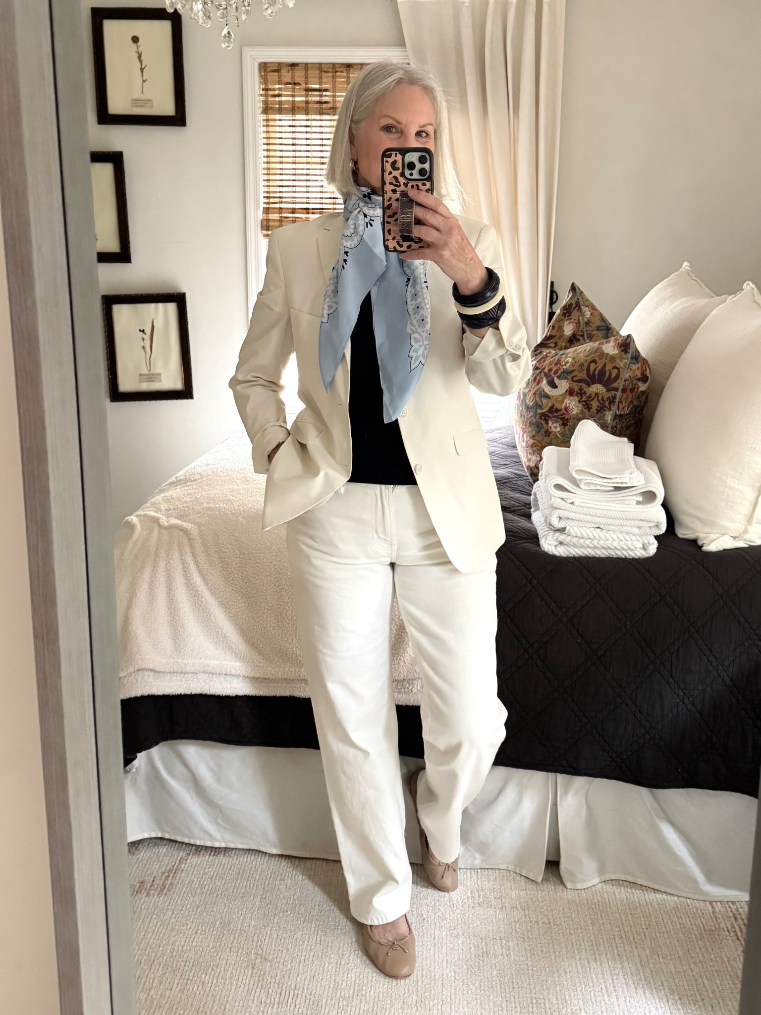 Loving my new winter white denim and spring scarf!


#LTKSaleAlert #LTKootd #LTKWorkwear