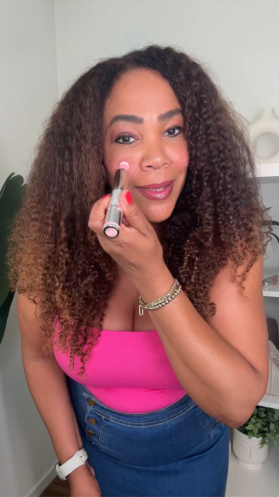 Sacheu Faves ✨ Here’s the breakdown
✨ Lipliner Stay-n in Muah-ve
✨ Lip Elixir in Strawberry 🍓 Bubble Tea 🧋 
✨ Cheek Stay-n in I’m Cute
✨ Eyeshadow Stay-n in Shu-gahh
✨ Eyeshadow Stay-n in Sp-ICE

Love that these products STAY ON! And, they are easy to apply 💋
