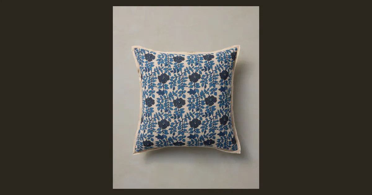 Neela Pillow | Joon Loloi | Joon Loloi