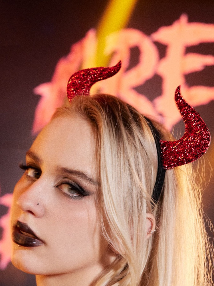 ROMWE Grunge Punk Glitter Horn Decor Headband | SHEIN
