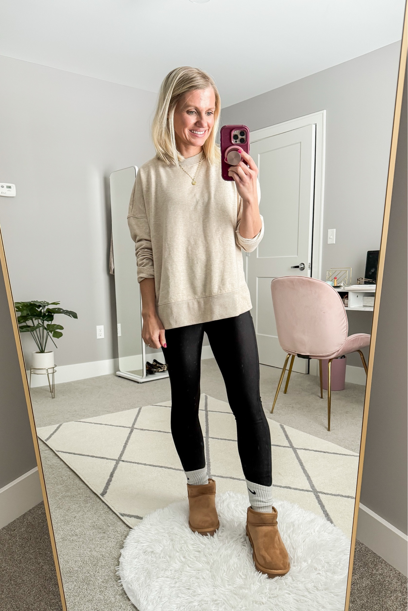 What I wore this week! Winter outfit idea! 
Top- medium 
Leggings- xsmall


#LTKSeasonal #LTKOver40 #LTKStyleTip