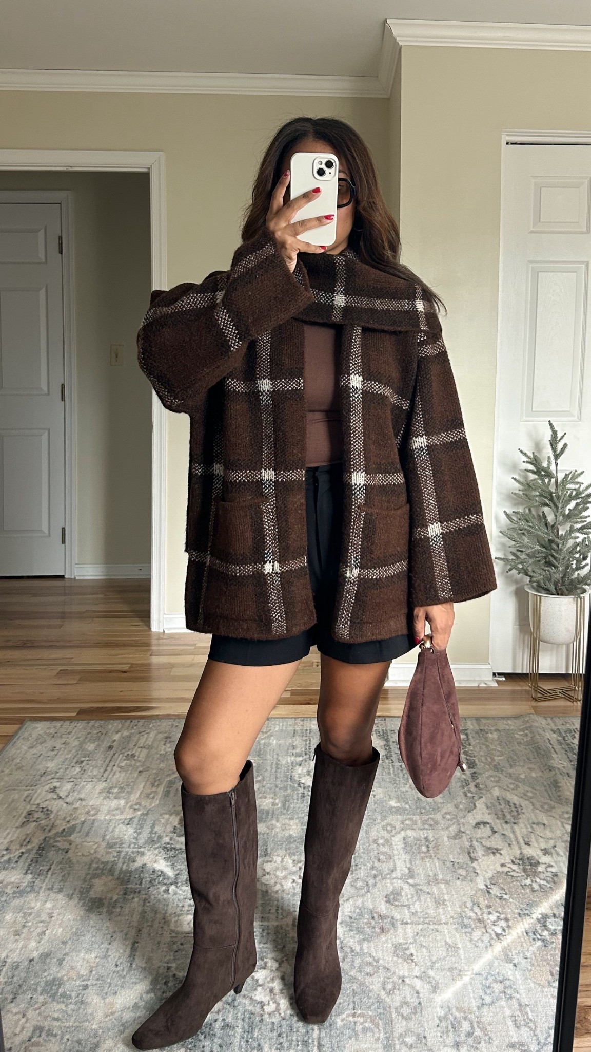 Today’s reel outfit! Wearing a small in everything. Linking similar shorts and boots!

#LTKFindsUnder50 #LTKFindsUnder100 #LTKOver40