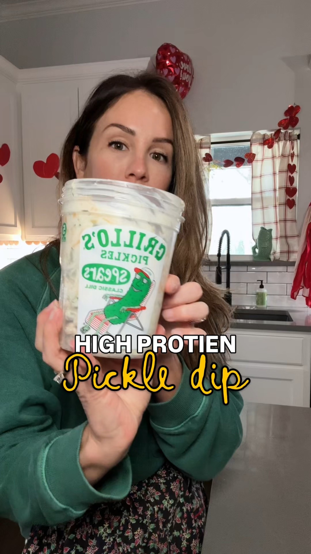 the viral Grillo’s Pickle dip🥒🩷(220 cals + 23g protein) this recipe makes (6) 1 cup servings:
-32oz container of halved Grillo’s Pickles
-16oz low fat Good Culture cottage cheese
-6oz reduced fat sharp cheddar cheese
-3 slices center cut bacon
-8 wedges Light Laughing Cow cheese wedges
-1/4c Hidden Valley Ranch seasoning
-6 green onions
-2 fresh jalapeños
-1/4c pickle juice
-season to taste with salt, pepper, garlic powder, and onion powder.

*Blend cottage cheese and laughing cow wedges, along with 2tbs pickle juice, and spices together until smooth. Mix all together! 

#pickle #protein #chips #cheese #viral 

 #LTKfitnessgoals #LTKfoodie