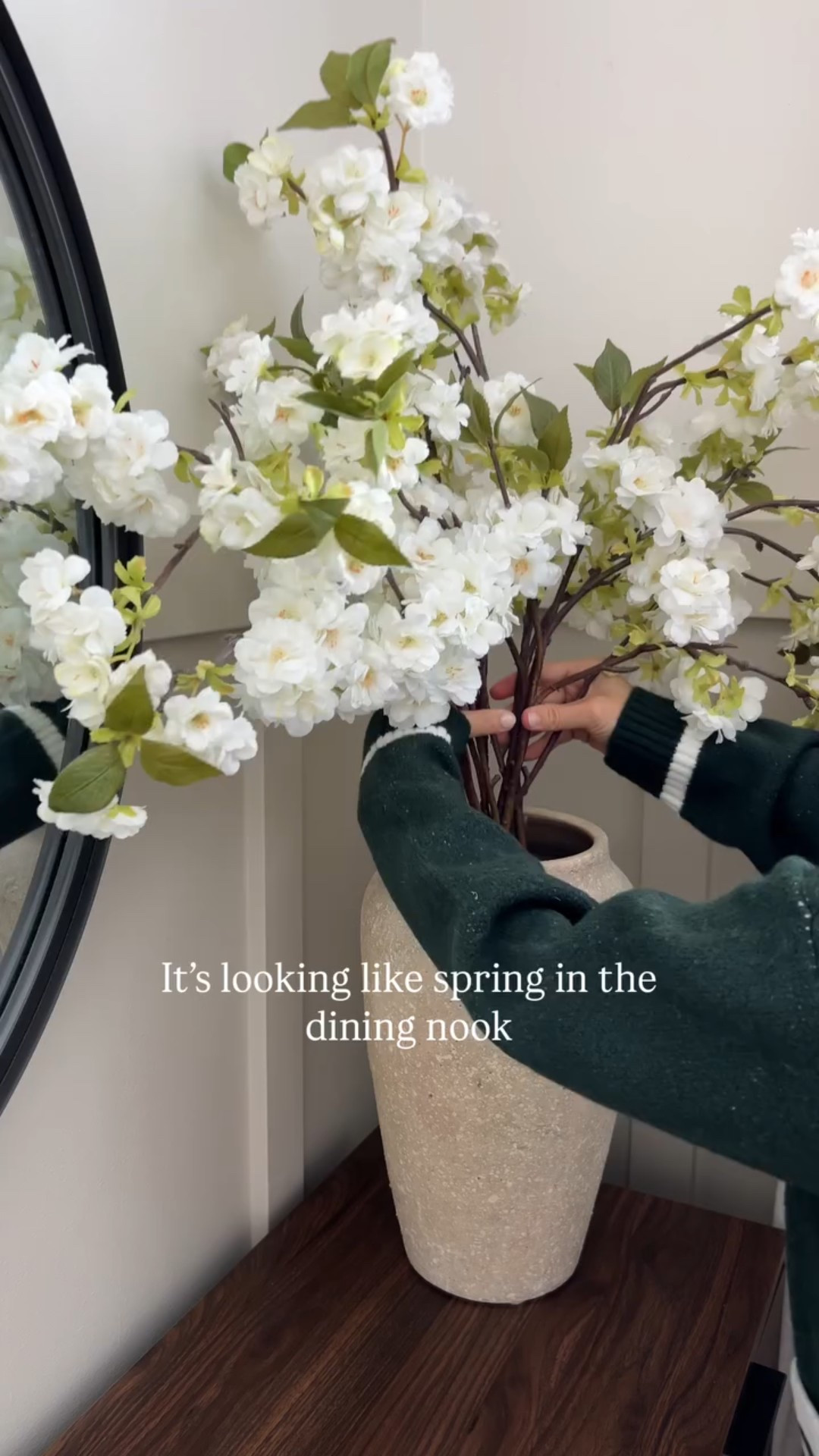 Still a little moody and cozy but the flowers are giving spring vibes in the dining nook



#LTKSaleAlert #LTKSeasonal #LTKHome