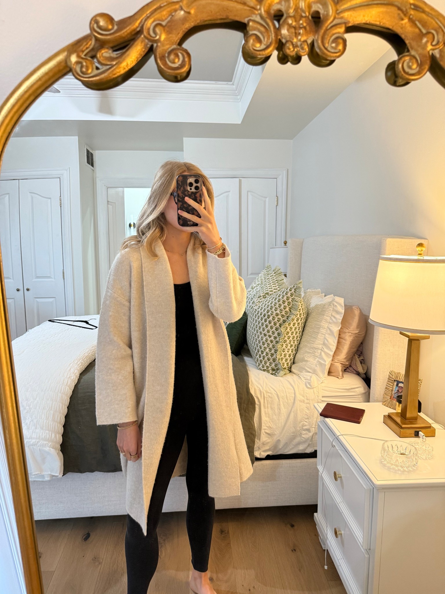 The coziest cardigan for fall! 

#LTKSeasonal #LTKStyleTip #LTKFindsUnder50