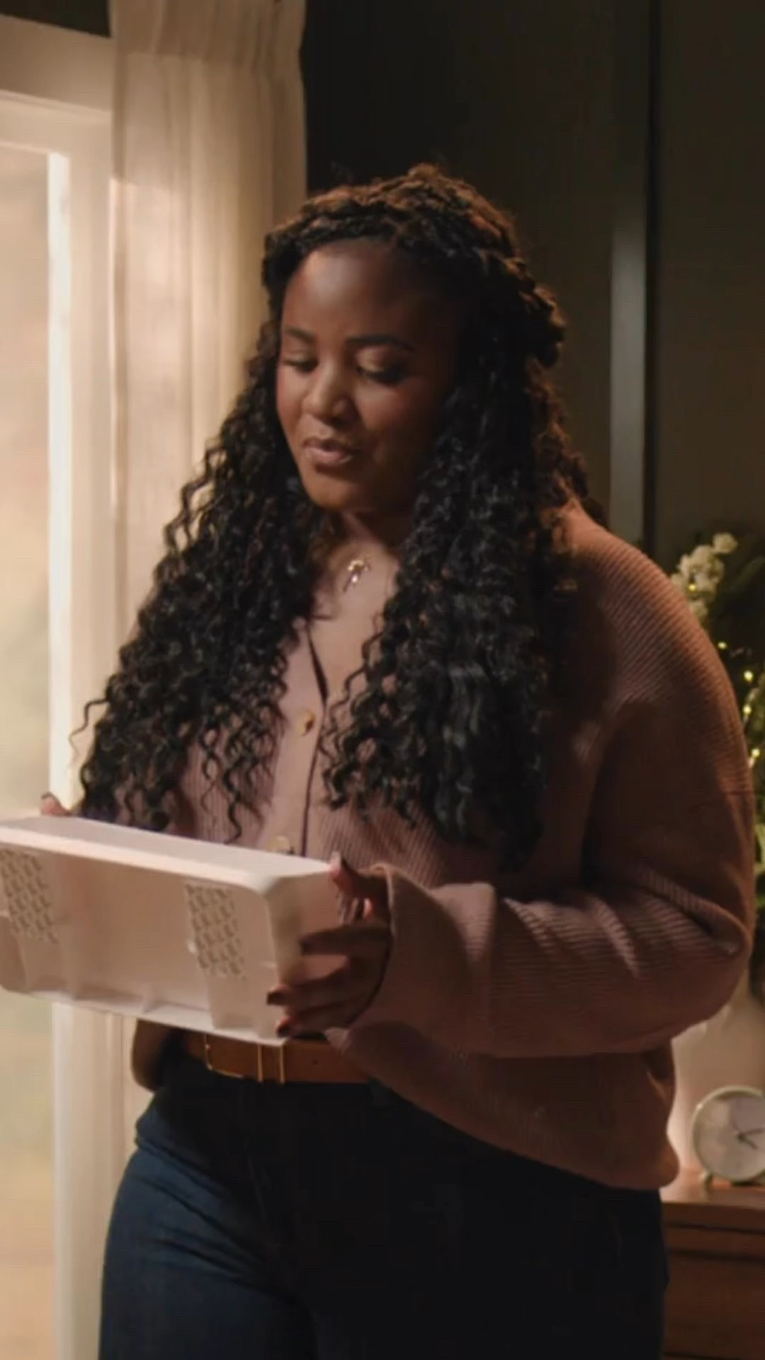 Linking my favorite command hooks! 

#LTKHoliday #LTKHome