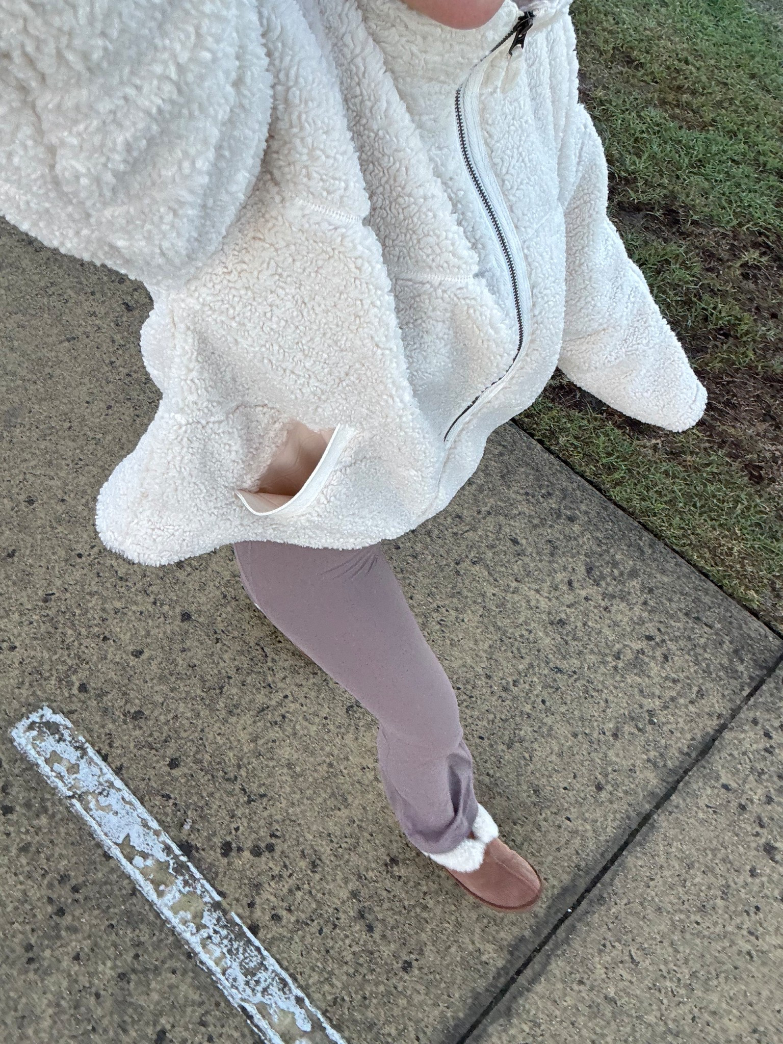 Morning walk outfit 🧸🤍 - so nice & warm in this jacket xx 

#LTKfitness #LTKaustralia #LTKnewzealand