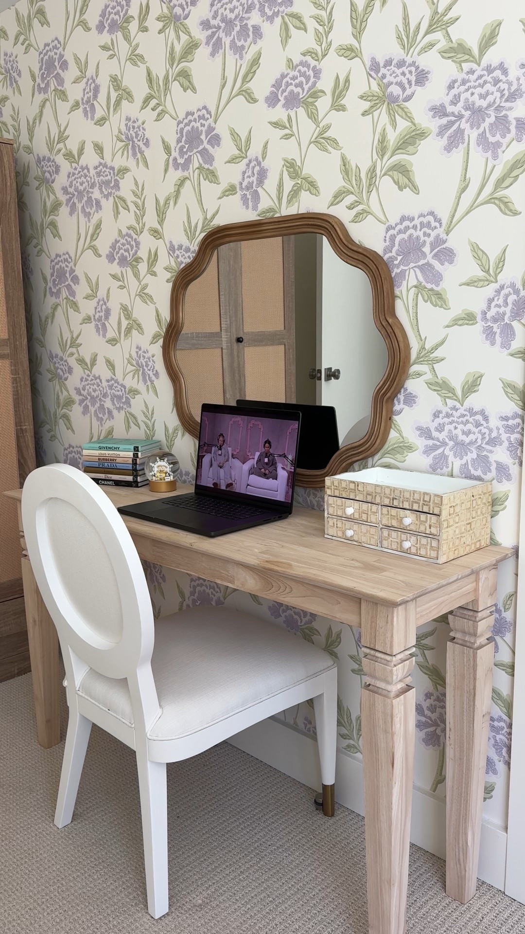 My favorite work station by @Wayfair 💜 #ad #WayfairPartner #WinTheSeason #liketkit