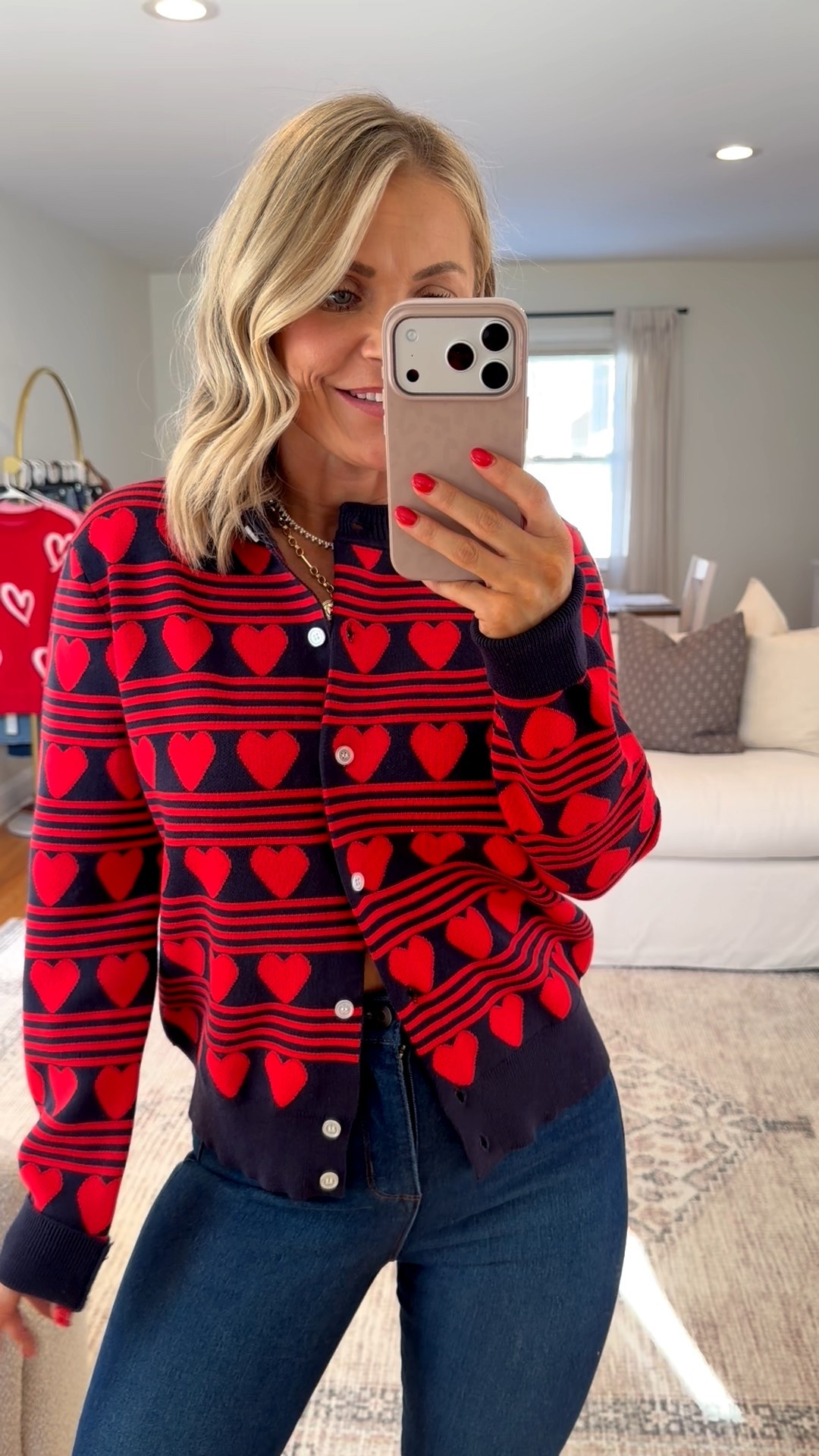 Valentines Day Outfit Idea❤️


Walmart finds, Walmart fashion, spring outfits, spring style, spring outfit inspo, petite style, midsize fashion, Walmart jeans, barrel leg jeans, Sofia jeans, Walmart new arrivals, workwear outfit 

#LTKMidsize #LTKPetite #LTKValentine