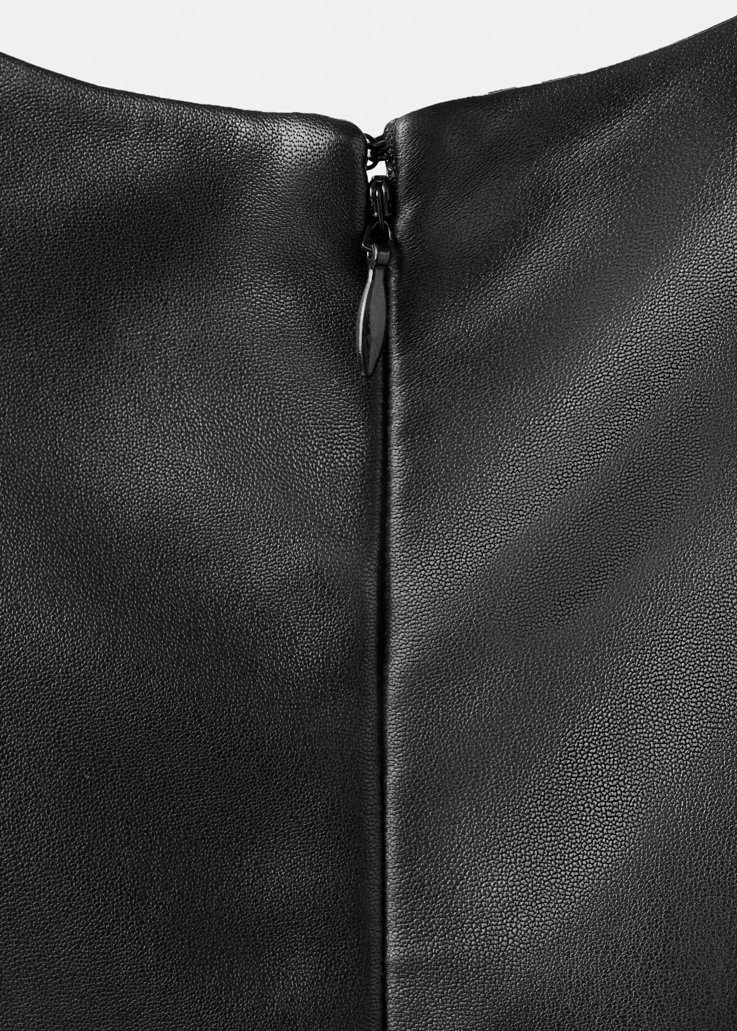 100% leather oversized t-shirt - Women | MANGO USA | Mango (US/MX/AU)