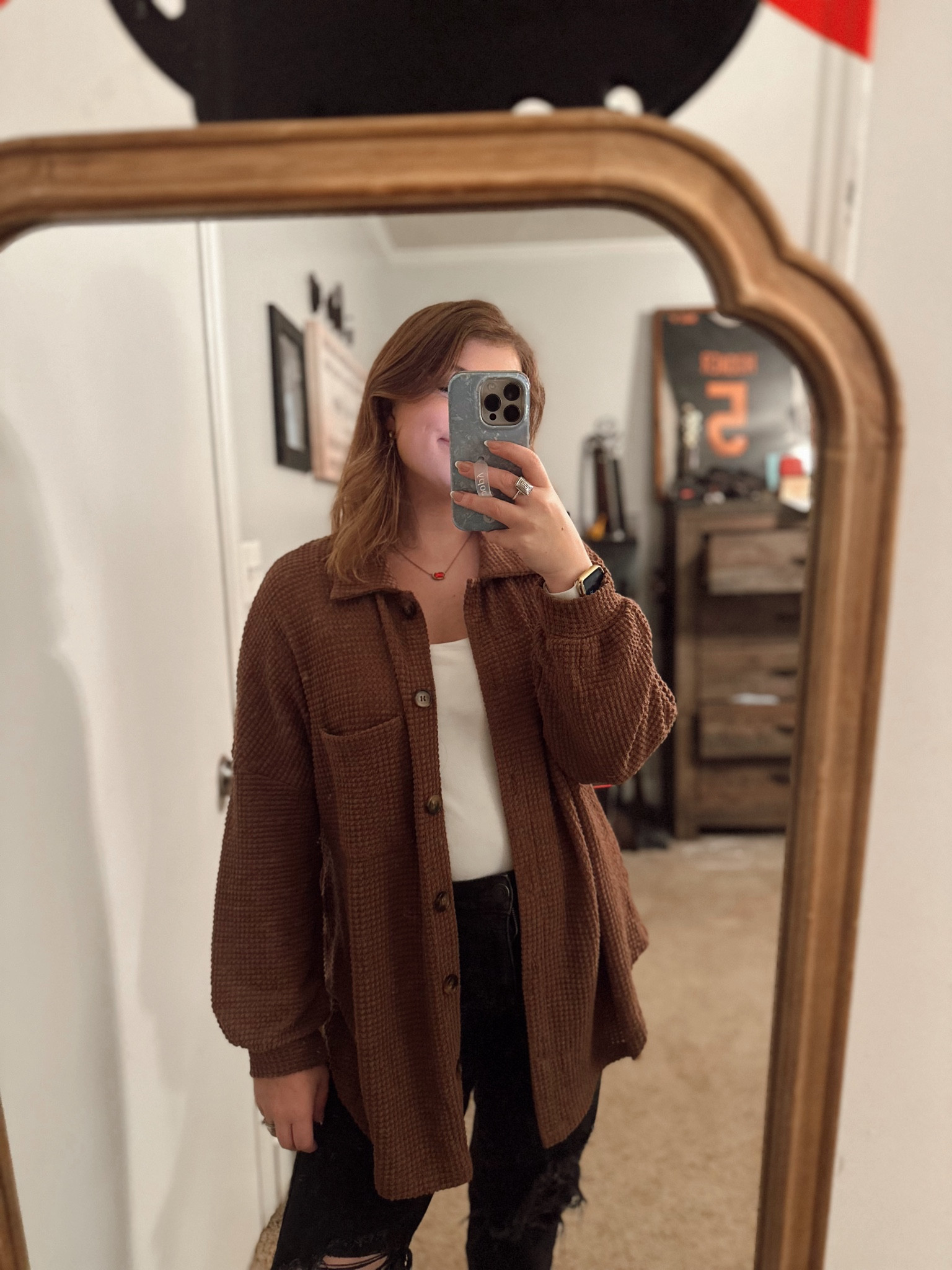 The coziest waffle knit cardigan!! Runs a little oversized, could size down if you wanted a more shirt like fit! Size M pictured 🤍

#LTKSeasonal #LTKFindsUnder50 #LTKStyleTip