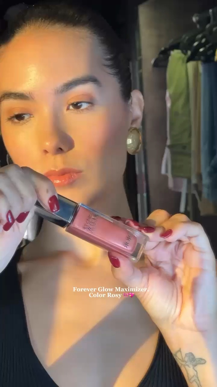 Dior Forever Glow Maximizer in rosy🎀 


#LTKWatchNow #LTKGiftGuide #LTKHoliday