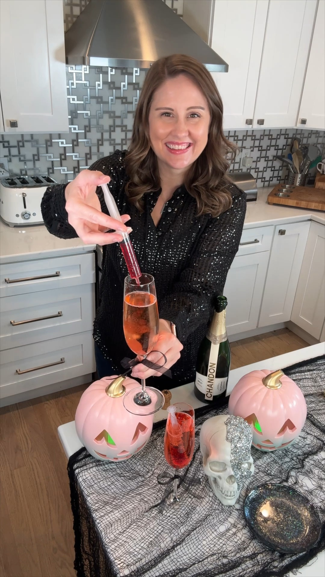 🎃 🩸 Halloween mimosas, need I say more?! These are perfect for any Halloween party! #Mimosas #HalloweenMimosas #Halloween2024 #HalloweenParty #HalloweenEntertaining 

#LTKHome #LTKSeasonal #LTKParties