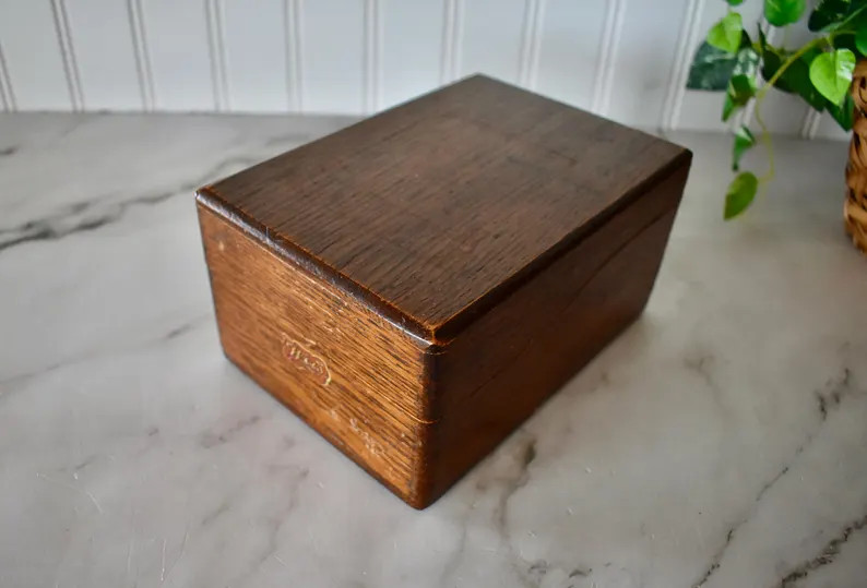 Small Vintage Weis Oak Filing Box With Hinged Lid and Box Joints, Suitable for Business Cards - E... | Etsy (Global)