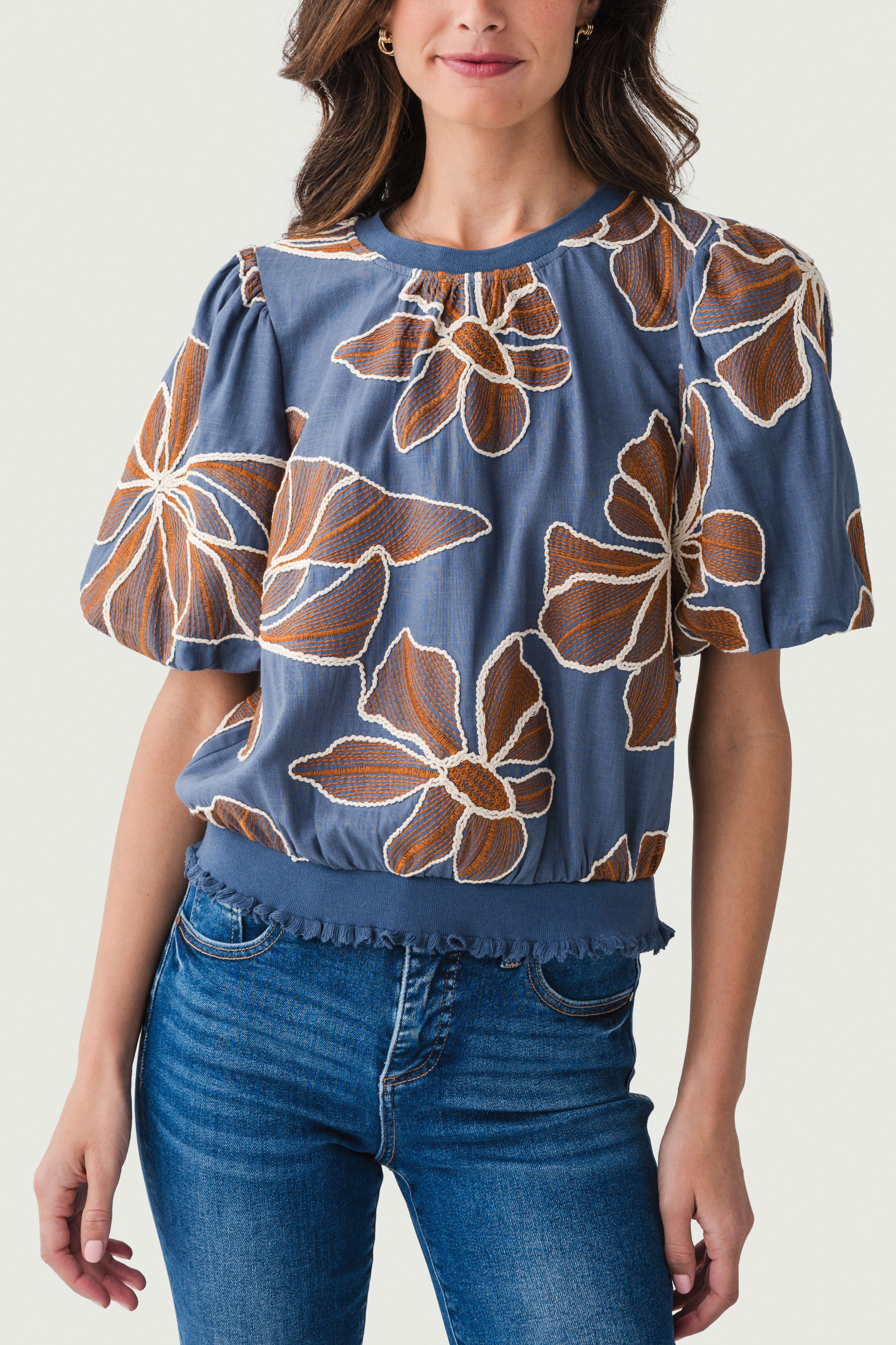 Voy Floral Embroidery Top | Social Threads