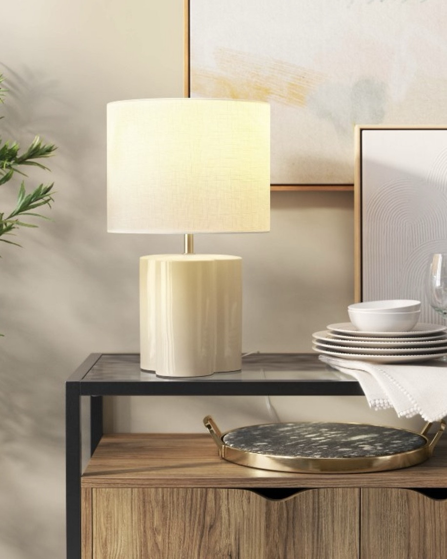 Modern cream table lamp

This timeless table lamp is perfect for any size table, console, or sideboard for stylish, warm lighting 

#LTKxMadewell #LTKFamily #LTKFindsUnder100