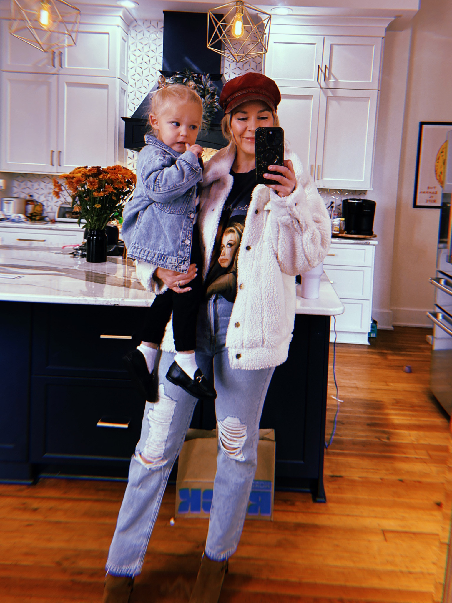 OOTD for a girls day with Nora! 

Love these Abercrombie jeans so comfortable and perfect for fall, wearing a size 4 🫶🏻

#LTKSeasonal #LTKStyleTip #LTKBeauty